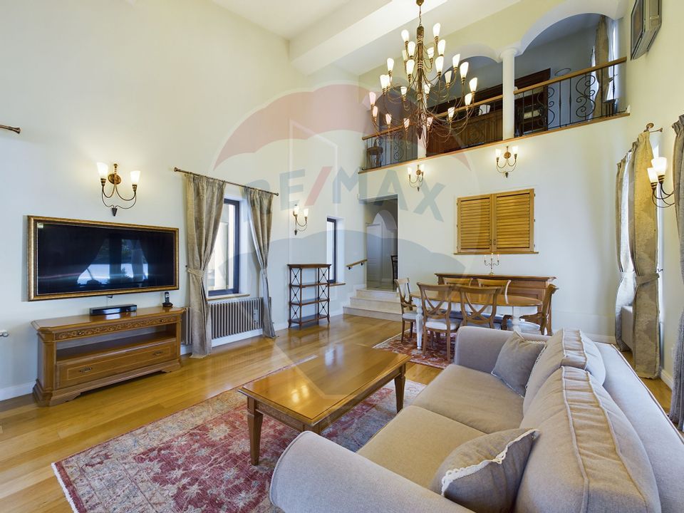 Unique Opportunity: Luxury House with Pool and Premium Finishes