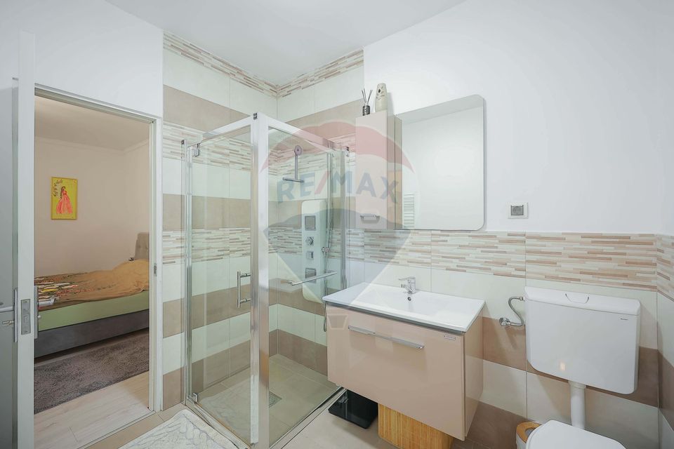 5 room Apartment for sale, Central area