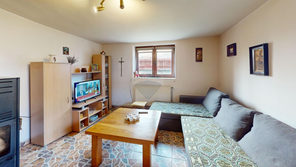Casă / Vilă cu 4 camere de vânzare în zona Calea Poplacii