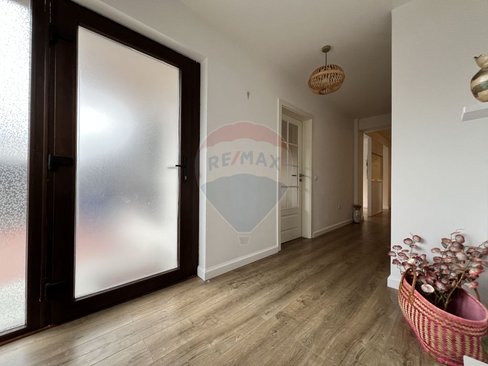 4 room House / Villa for sale