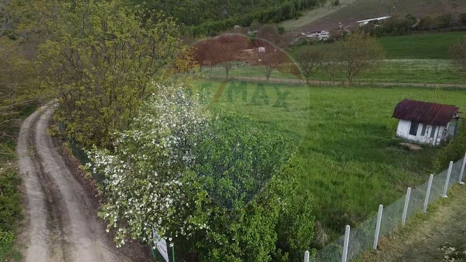 Land 3,826sqm Moldovenesti / Strada Fara Nume