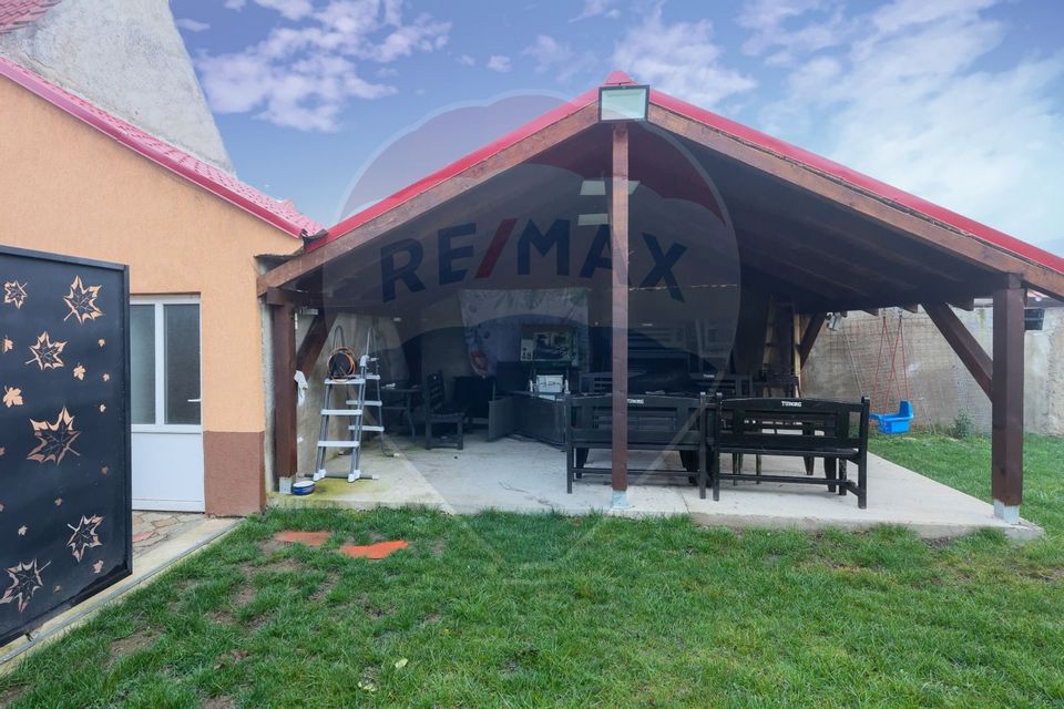 Casă săsească deosebită în Cristian – complet mobilată și utilată