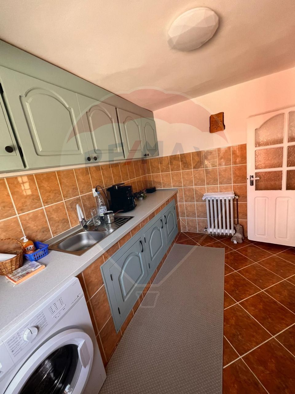 Casă / Vilă cu 4 camere de vânzare în zona Central