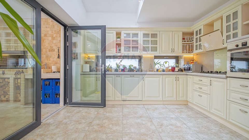 7 room House / Villa for sale, Bartolomeu area