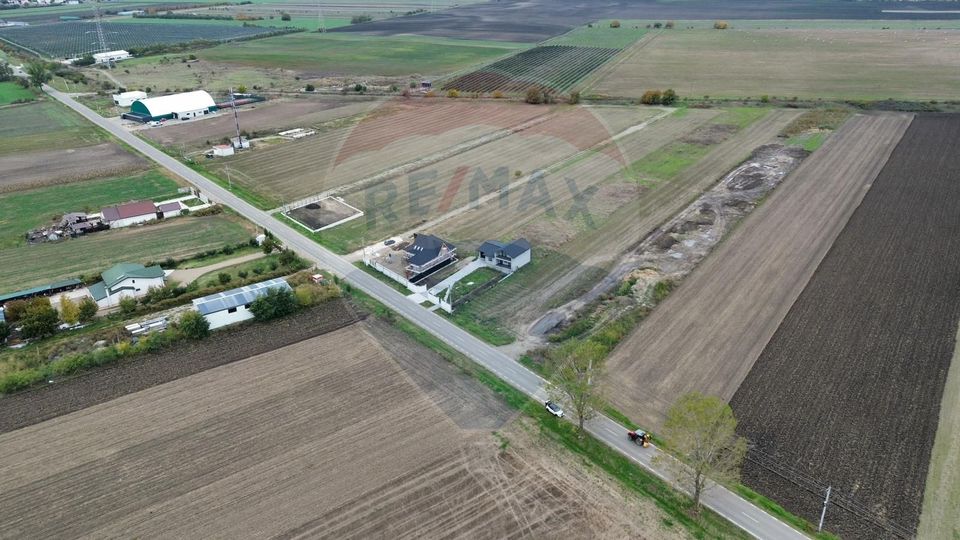 Teren intravilan 10869mp Mircestii Vechi / DJ 204E