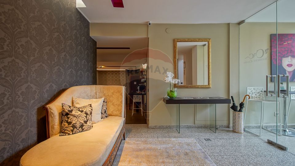 Proprietate de vânzare – Clădire premium pe drumul spre Poiana Brașov