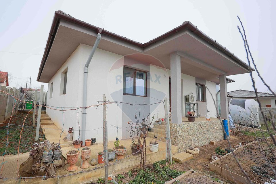 3 room House / Villa for sale