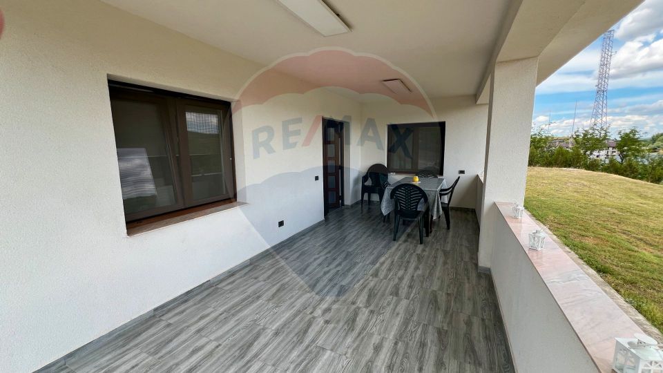 Casă spațioasă P+M și teren generos de 4151 mp în Tg. Bujor Galați