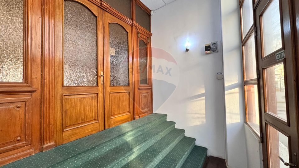 Vila de vanzare in zona peninsulara Constanta