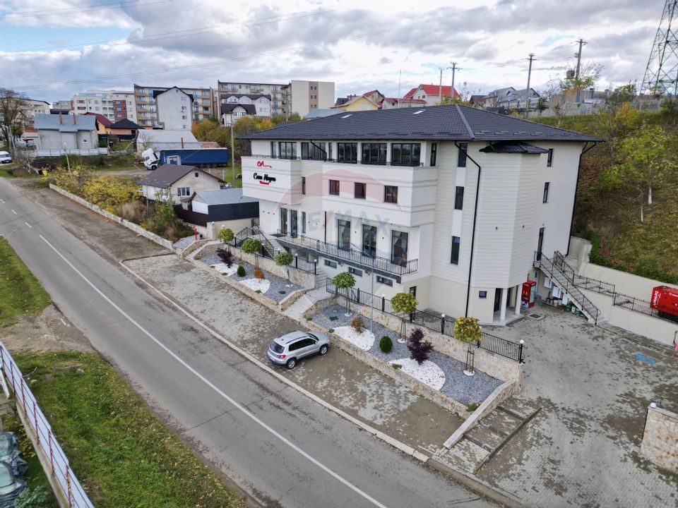 2,168sq.m Commercial Space, Obcini area