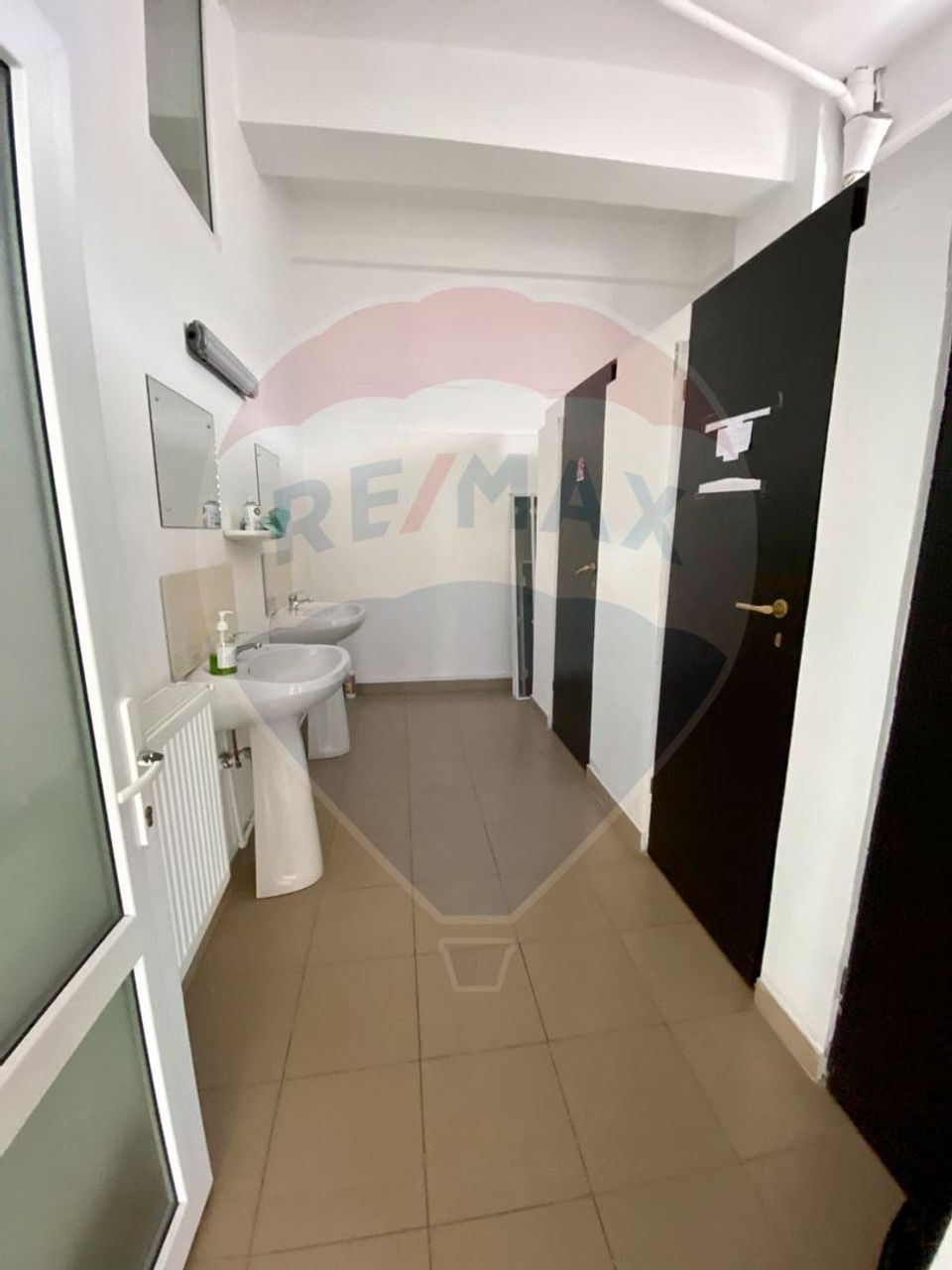 Spațiu industrial/comercial 400 mp