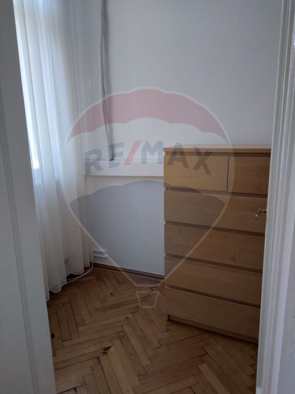 11 room House / Villa for rent, Aviatorilor area