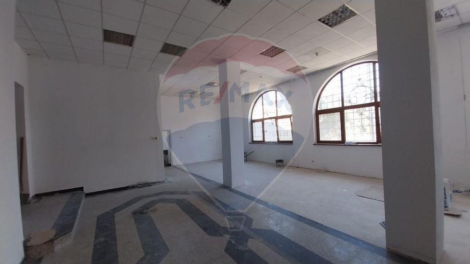 806sq.m Office Space for rent, P-ta Ovidiu area