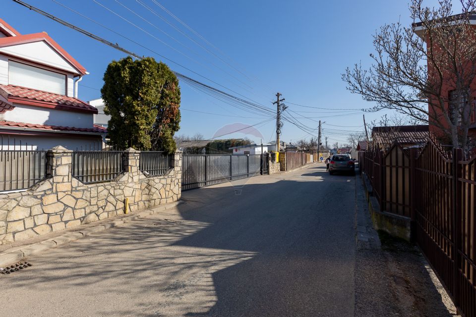 940sq.m Commercial Space for rent, Serbanesti area