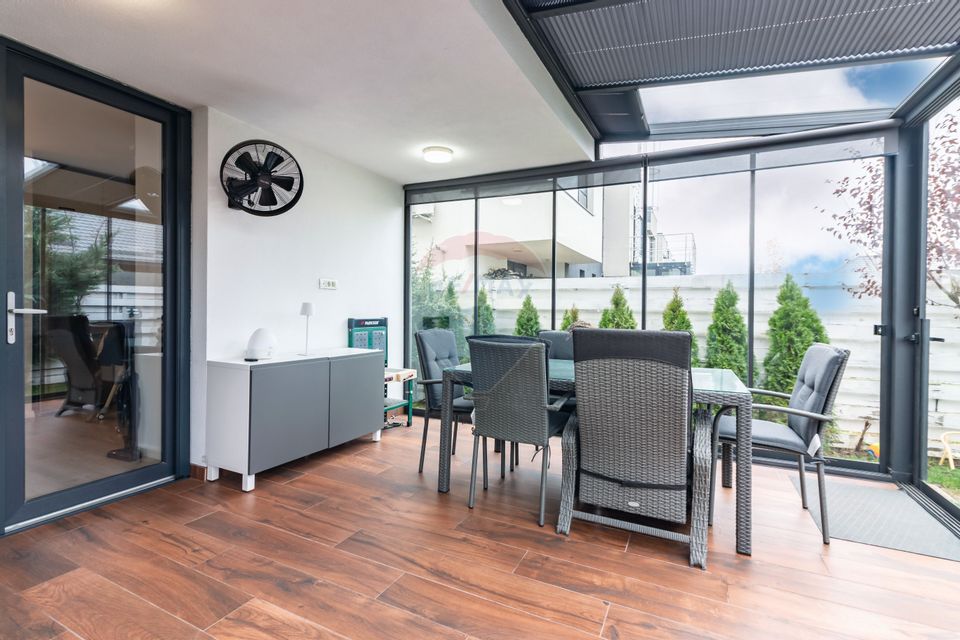 Casă / Vilă de vanzare la intrare in Tunari, toate utilitatile