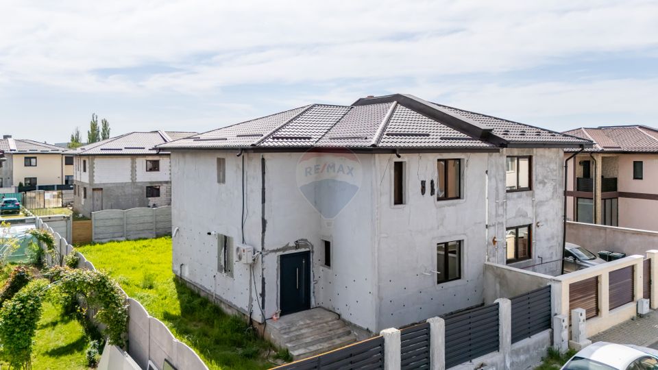 Duplex house for sale Chitila 5 rooms / land 348 sqm