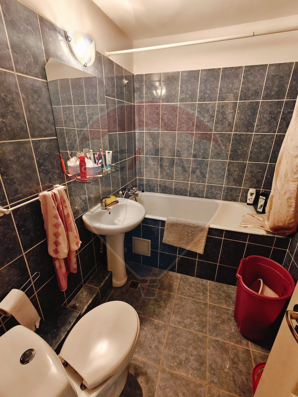 Apartament cu 2 camere de vânzare