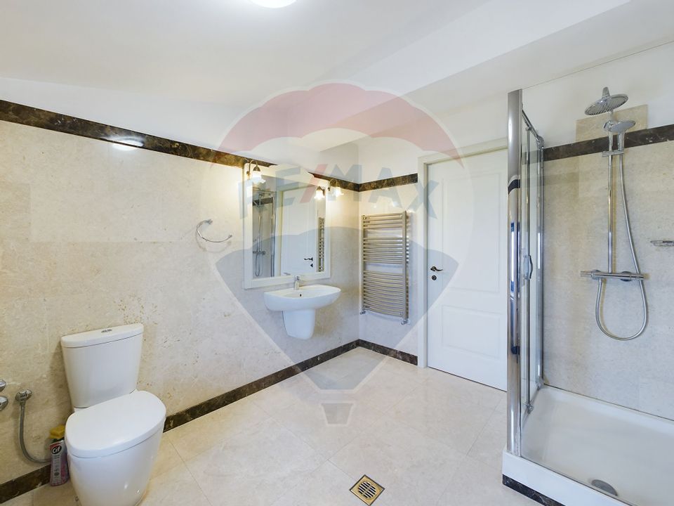 Unique Opportunity: Luxury House with Pool and Premium Finishes