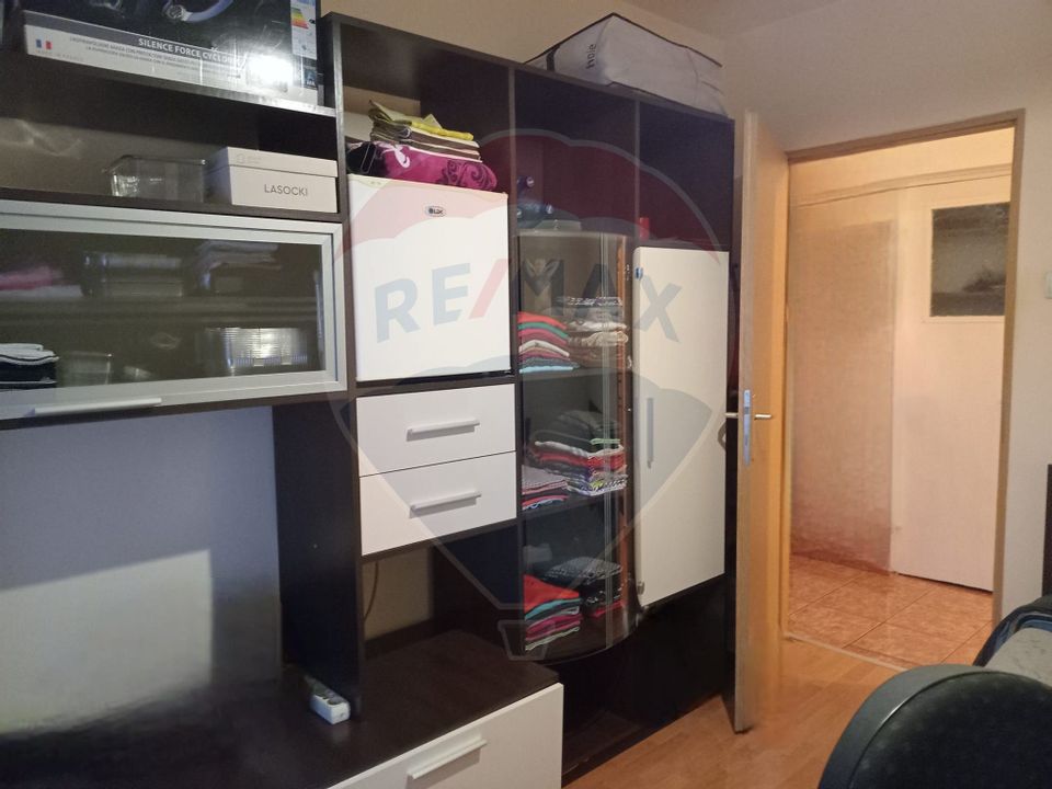 OCAZIE!!!Apartament 4 camere în zona Micalaca