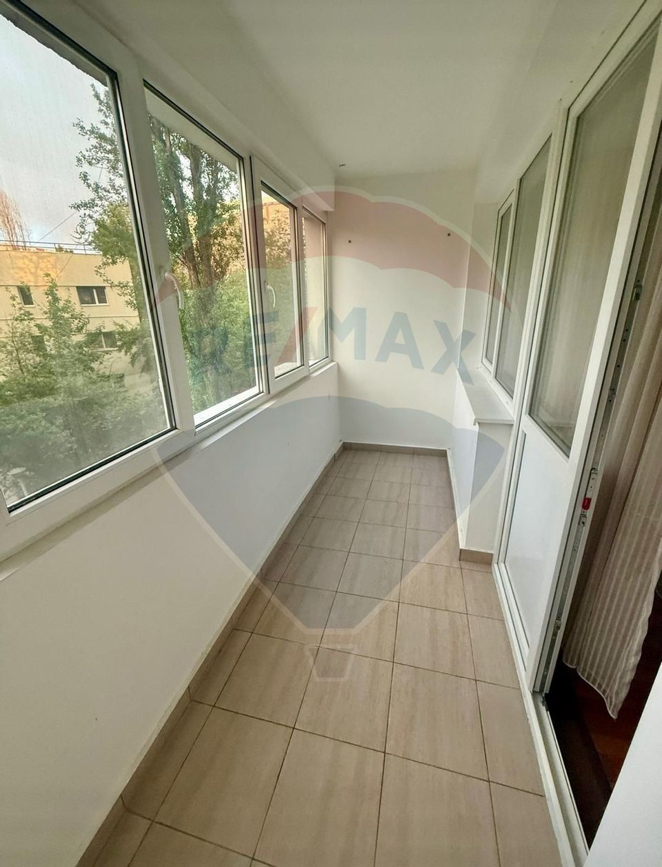 3 room Apartment for rent, Pajura area