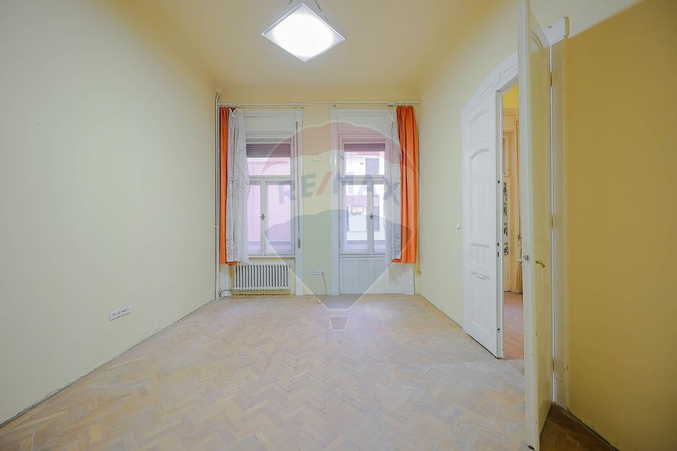 Apartament 1 camere, Palat Apollo, Pietonală Oradea, De Vânzare