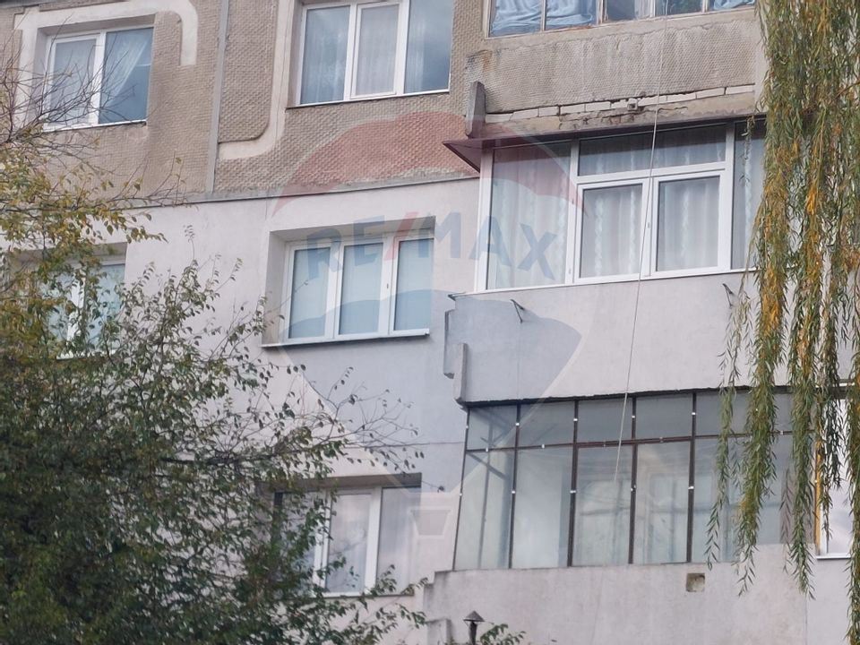 Apartament cu 3 camere de vanzare