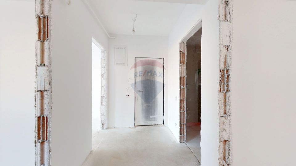 3 room Apartment for sale, Tractorul area