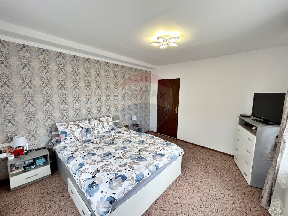 Apartament cu 3 camere de vânzare în cartierul Aurel Vlaicu/Arad