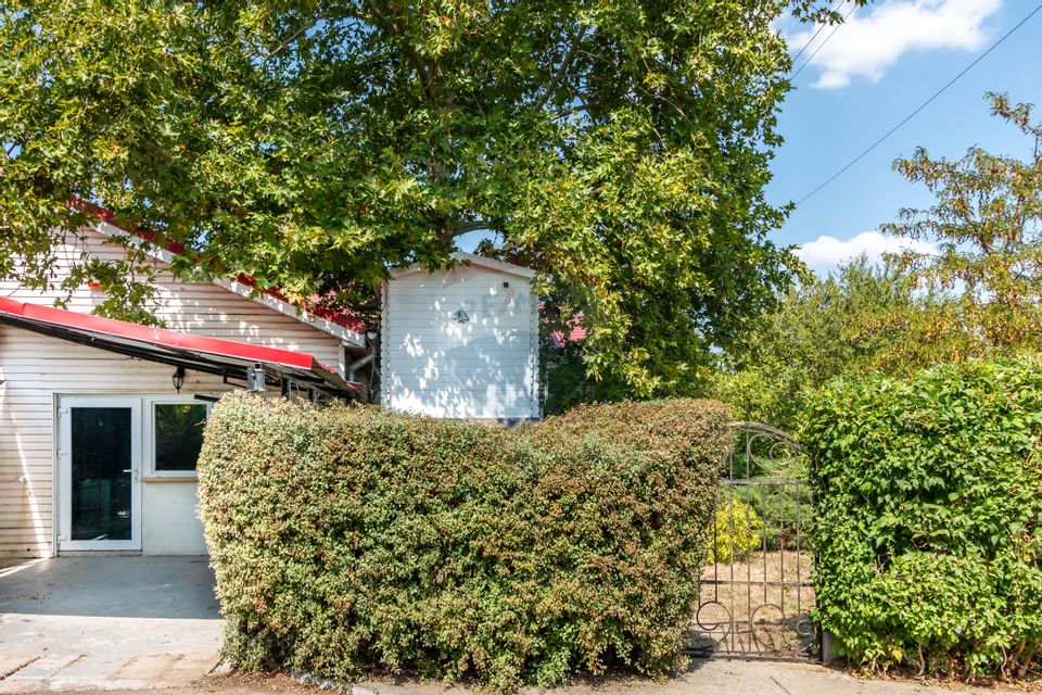 Snagov - Vila 5 camere cu terase mari si iesire directa la lac