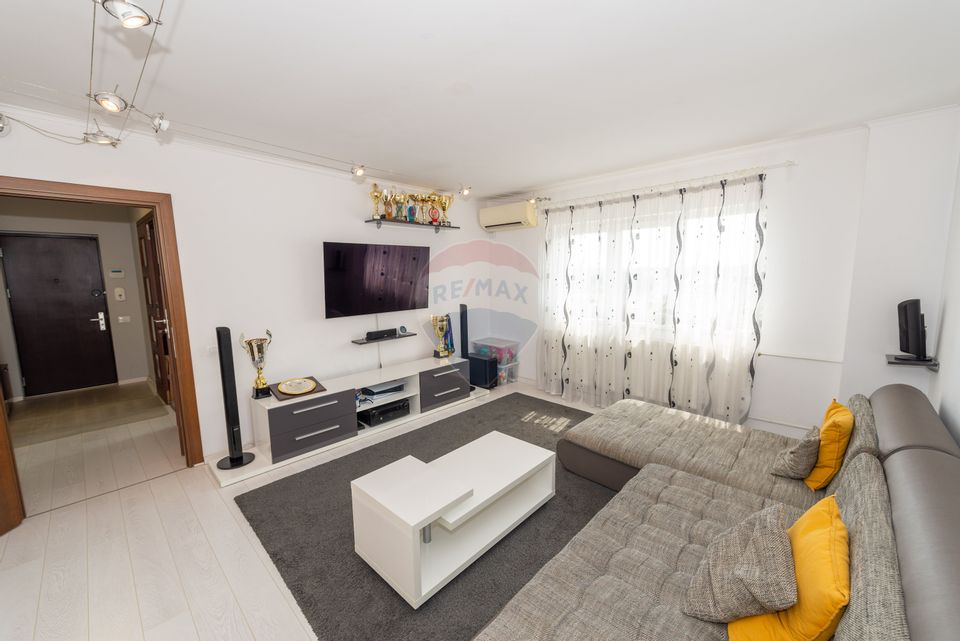Apartament 3 camere de vanzare Timpuri Noi, Loc parcare ADP si Boxa