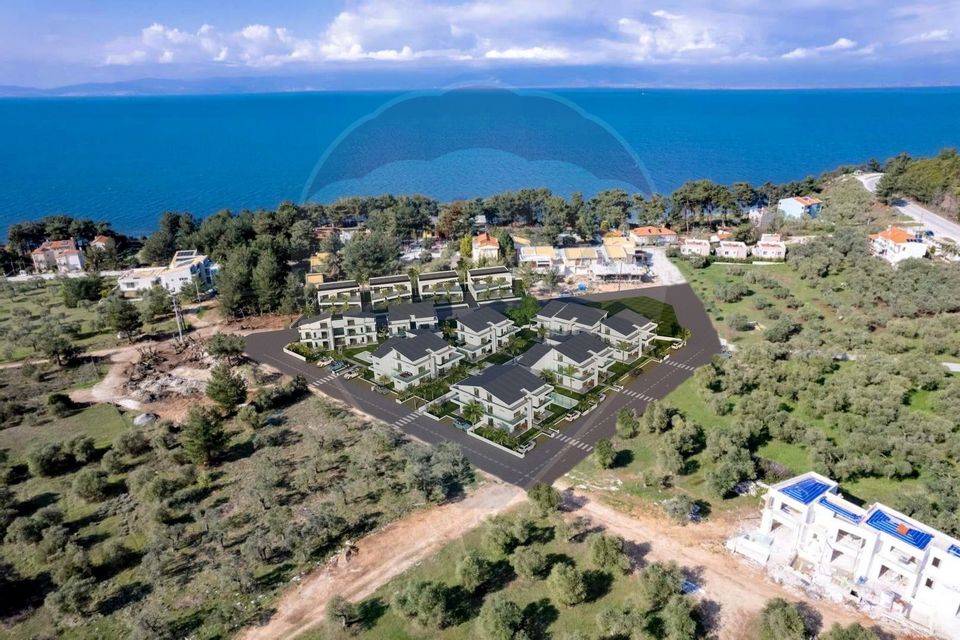 Resedinta de vanzare tip triplex in Thassos