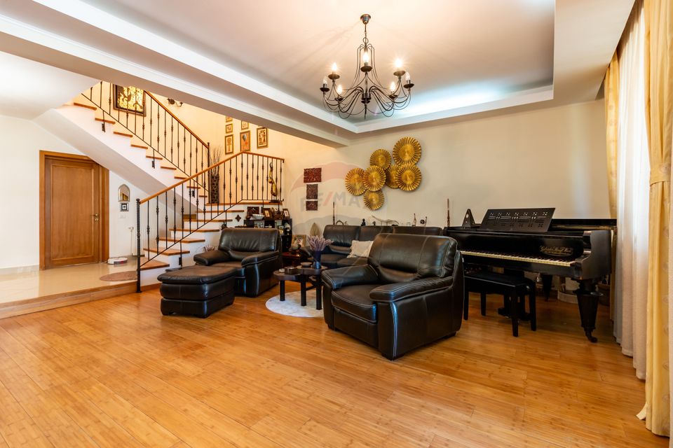 House / Villa for sale in Corbeanca, Blue Lagoon, near the lake