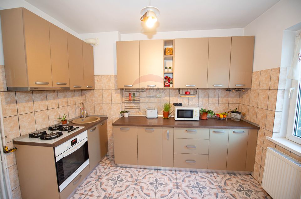 Apartament cu 2 camere de vanzare Metrou Grivita Strada Stefan Stoika