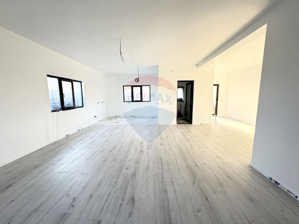 Casă de vânzare în Valu lui Traian