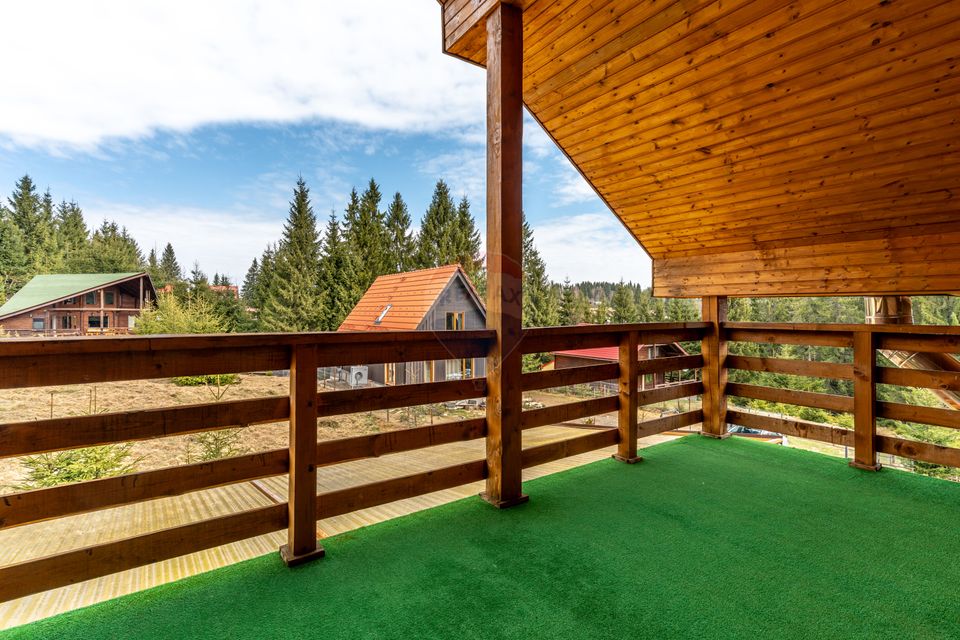 Cabana cu 7 camere de vânzare, 387 mp util, 1300 mp teren!