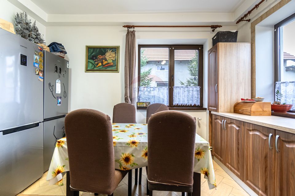 Vila cu 8 camere, 7150 mp teren intravilan I OZUN, COVASNA| COMISION 0