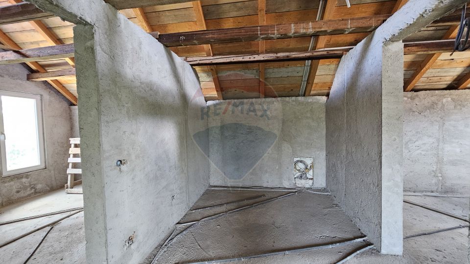 Casă / Vilă, teren 1700mp,  în Lisaura-Ipotești, Suceava