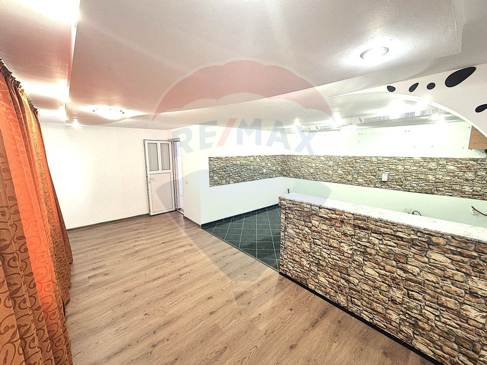 6 room House / Villa for sale, Serbanesti area