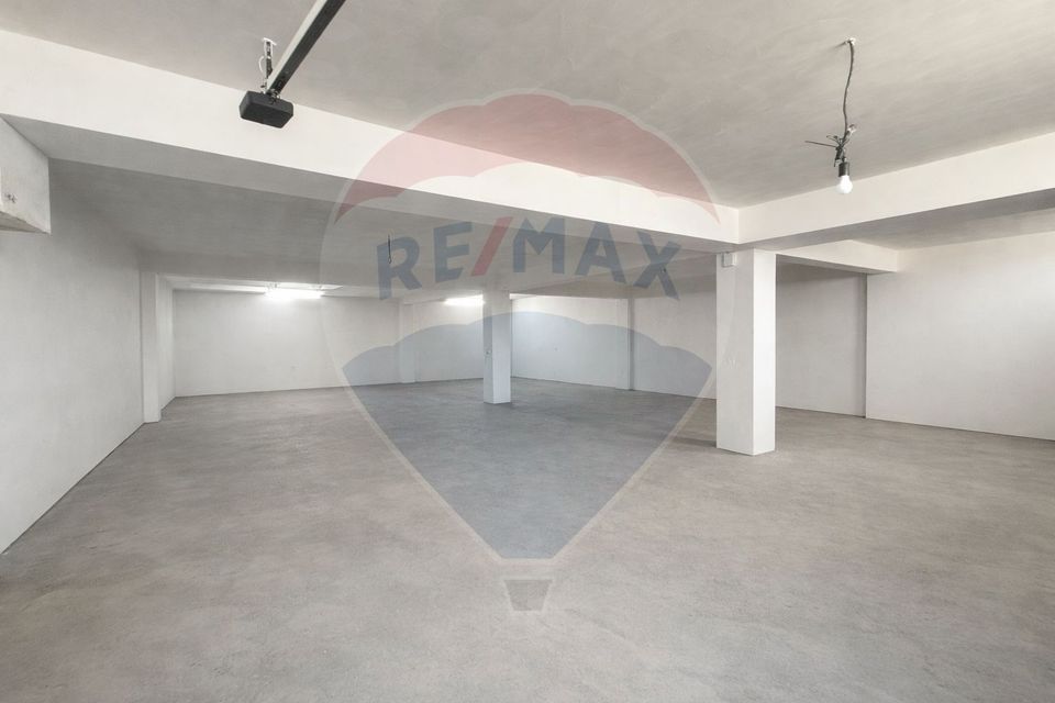 170sq.m Commercial Space for sale