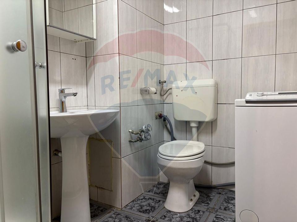 4 room Apartment for sale, Teiul Doamnei area