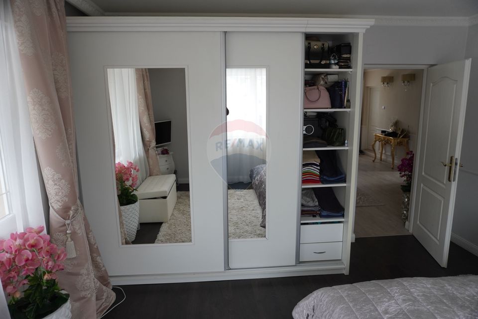 5 room House / Villa for sale