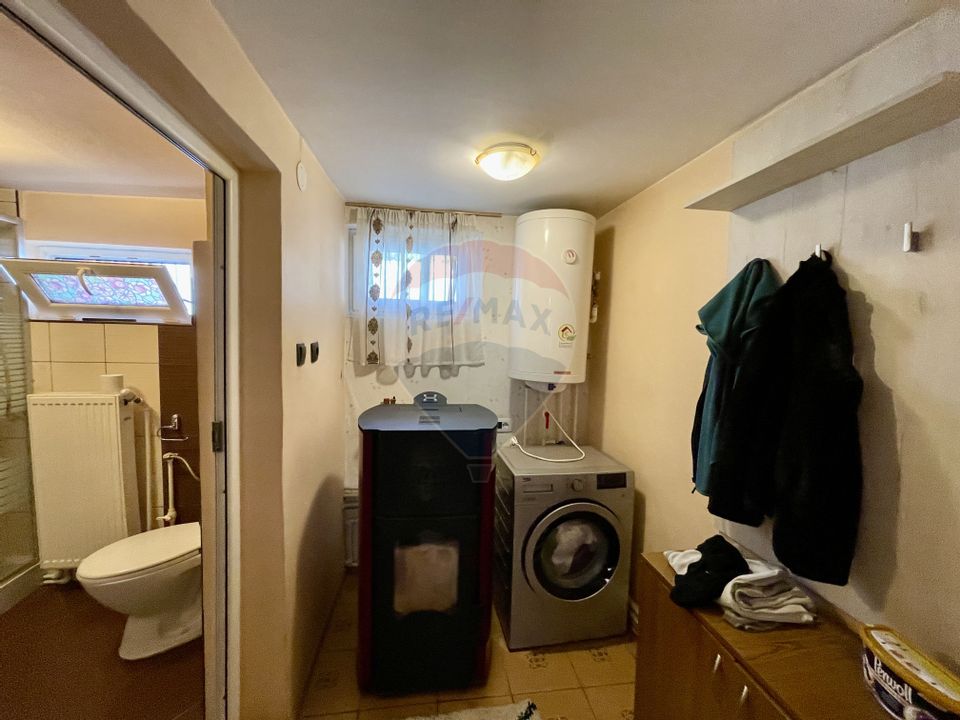 6 room House / Villa for sale