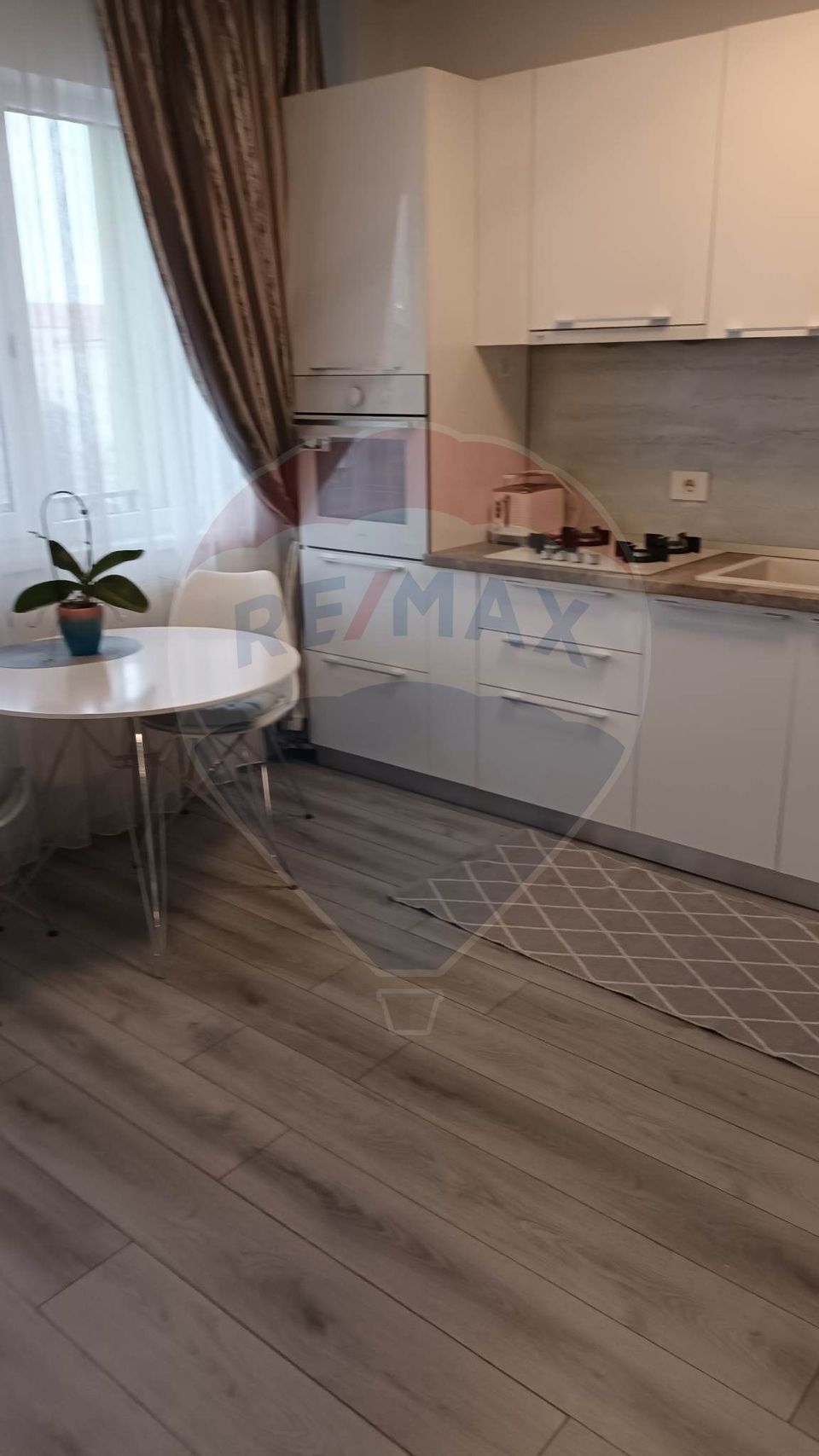 Apartament Lux 2 camere Prima Nufarul