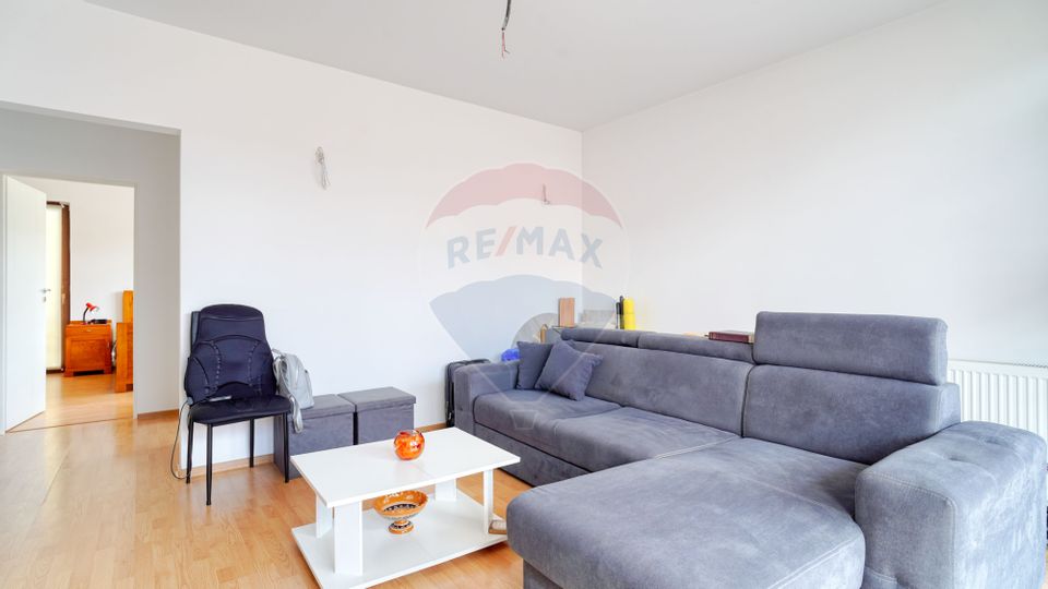 Apartament 2 camere de vânzare , Sânpetru