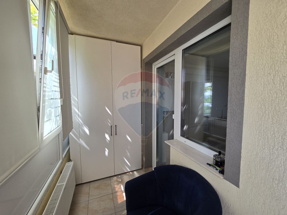 Apartament Decomandat cu 3 Camere de Vânzare în Colina Magurii