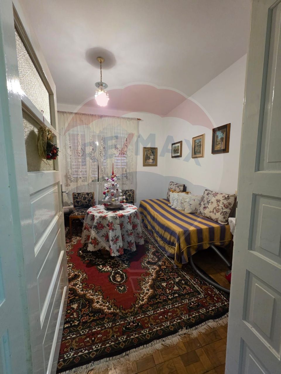 5 room House / Villa for sale, Central area