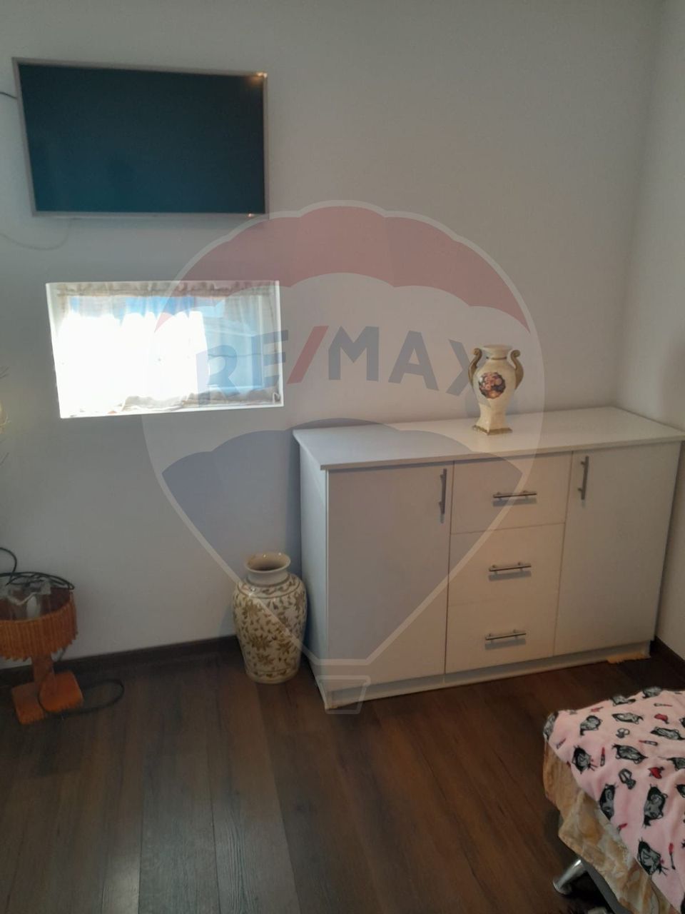 Casă finalizata pe un singur nivel, 14.5 ari teren – Satul Nou de Sus