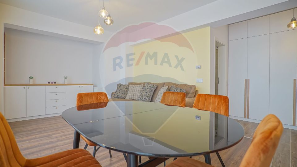 3 room Apartment for rent, Tractorul area
