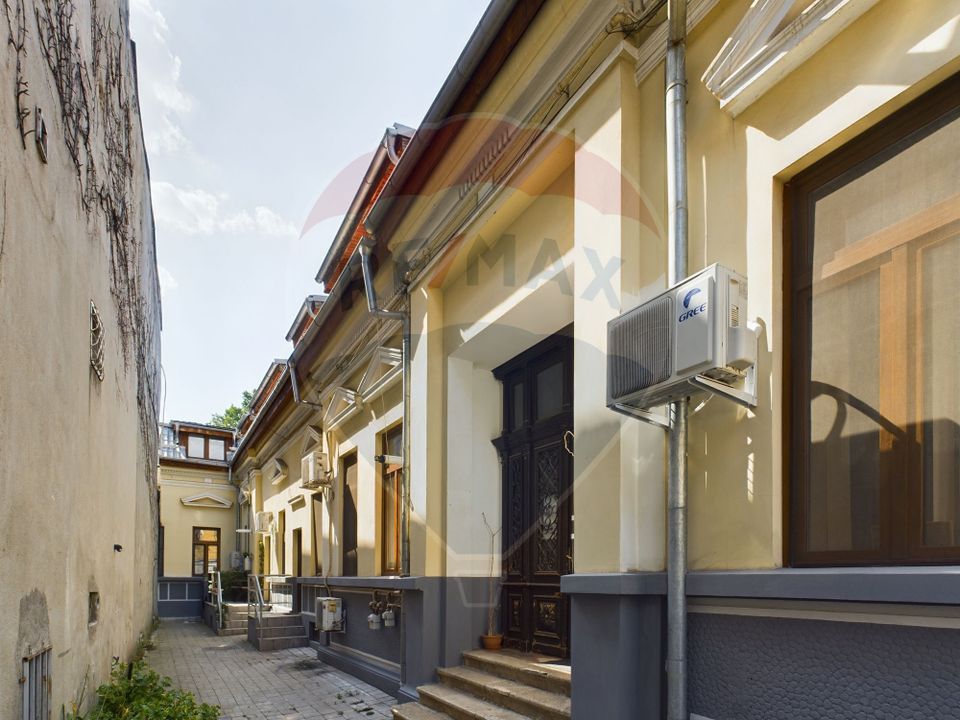 13 room House / Villa for sale, P-ta Victoriei area