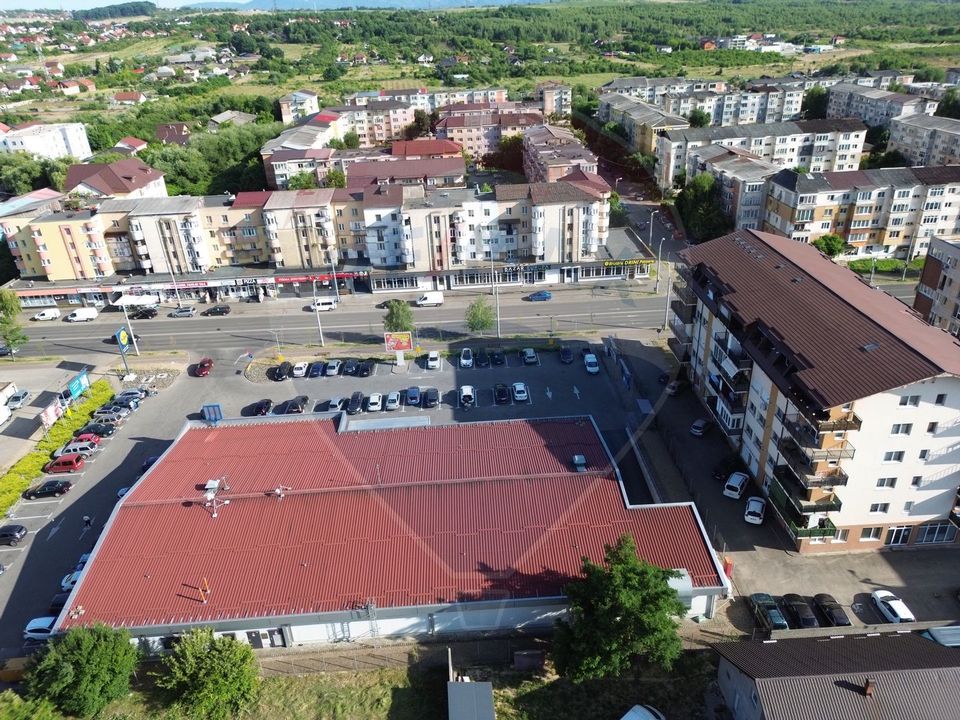 450sq.m Commercial Space for rent, Hotvon area